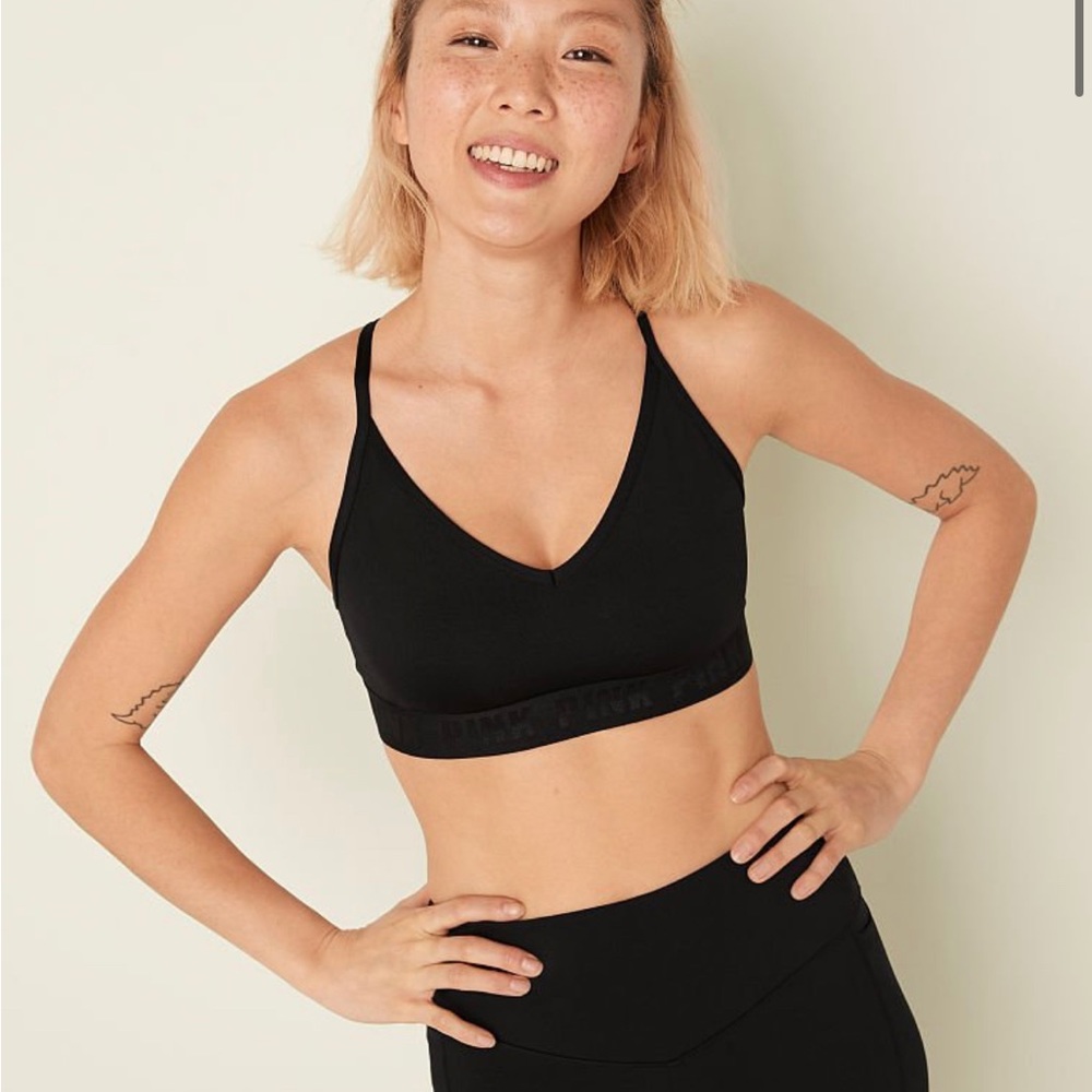 Victorias Secret PINK Ultimate Lightly-Lined Sports Bra